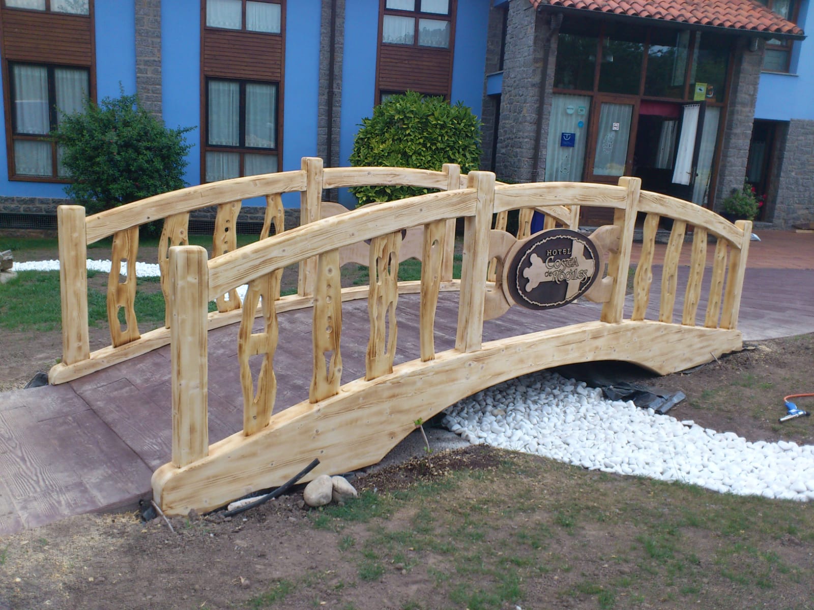 Puente decorativo de madera artesanal para jardín